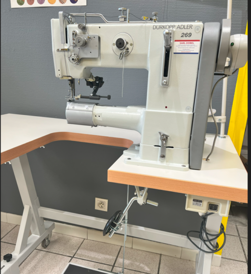 Machine canon triple entrainement Durkopp Adler 269-373 – Image 3